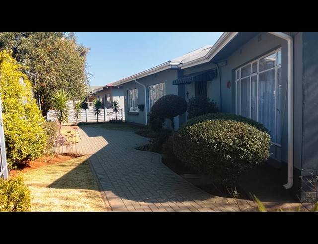 3 BEDROOM HOUSE FOR SALE IN RANDGATE